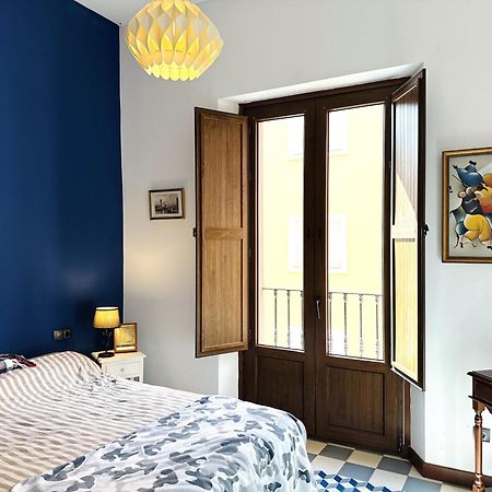 Zpstation Apartamento Malaga Centroアパートメント エクステリア 写真